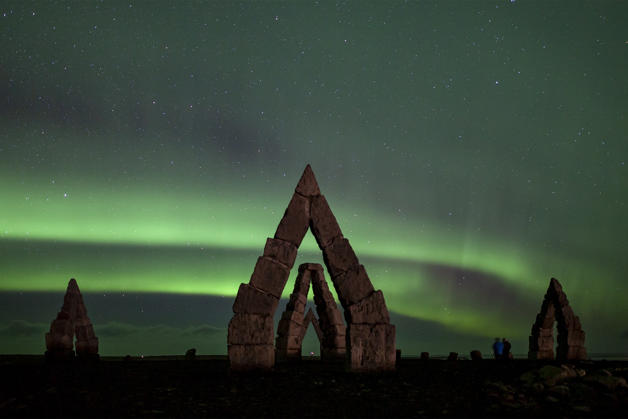 ArcticHenge and aurora